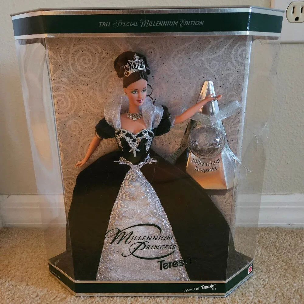 NRFB MATTEL 2000 SPECIAL EDITION MILLENNIUM TERESA PRINCESS HAPPY HOLIDAY BARBIE